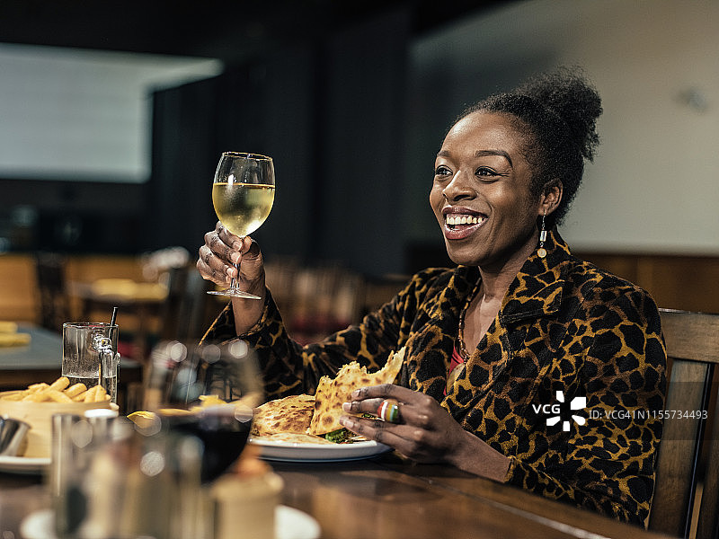 下班后的晚餐图片素材