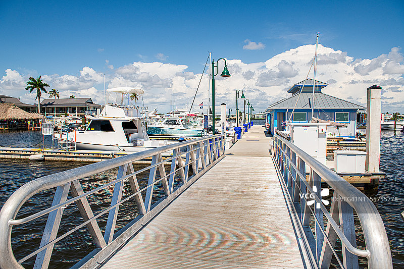 那不勒斯佛罗里达城市码头，租船图片素材