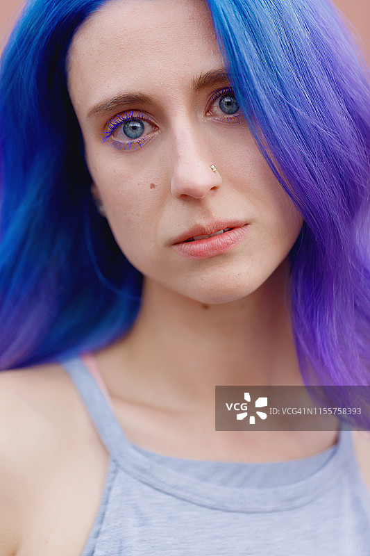 大胆的发色图片素材