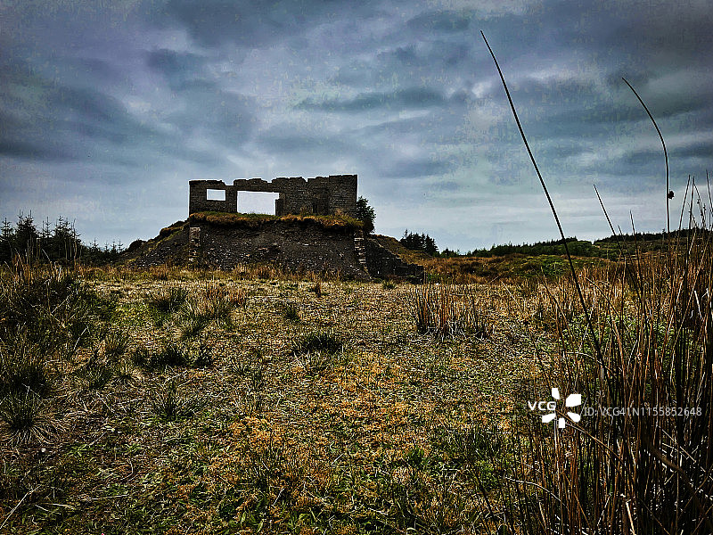 阿尼格纳山脉废弃的煤矿遗址，罗斯康芒郡图片素材
