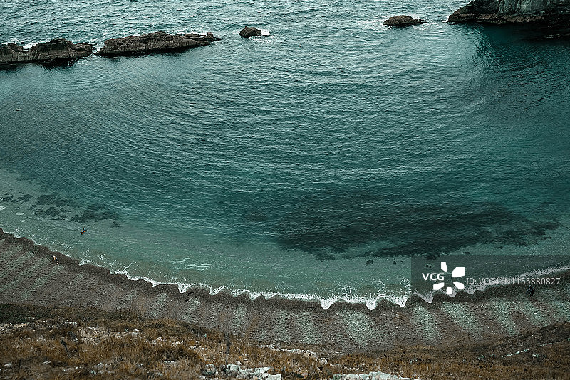 英吉利海峡海岸的波浪图片素材