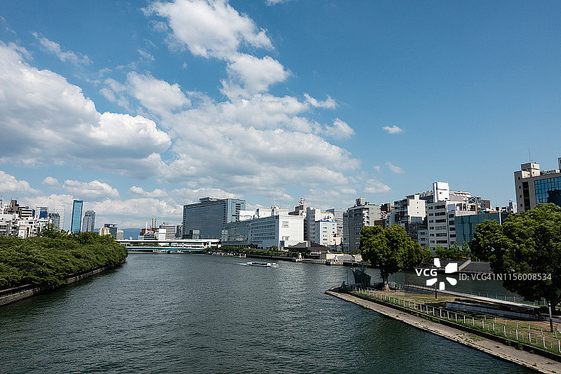 大阪河畔城市建筑图片素材