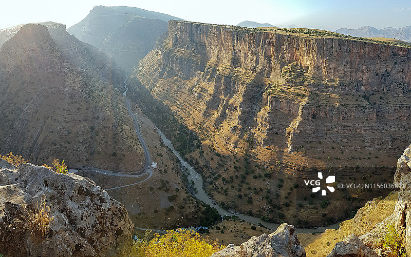 伊拉克库尔德斯坦罗万杜兹附近的峡谷图片素材