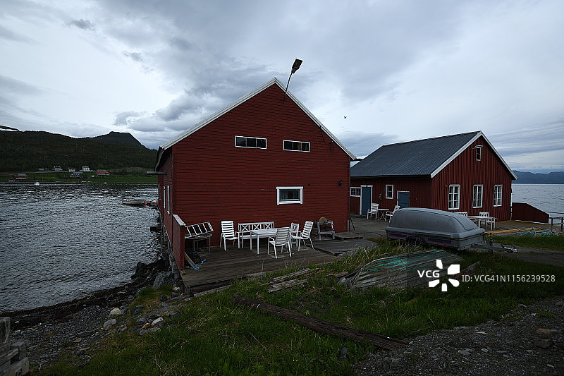 挪威北部塔尔维克的港口和海岸图片素材