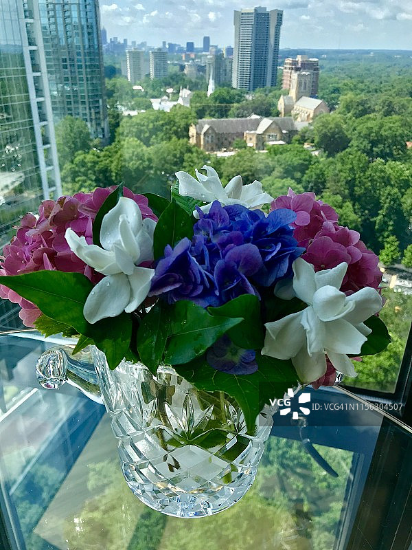 新鲜花朵图片素材