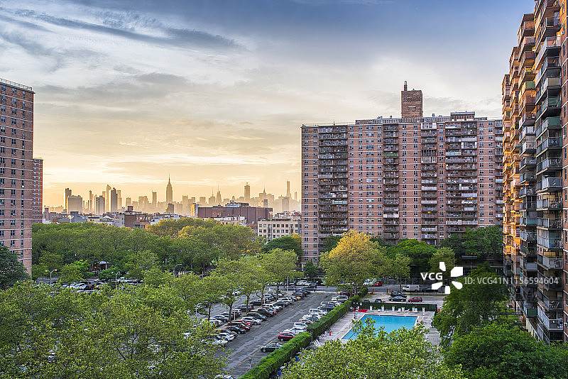 纽约布鲁克林的多层社交建筑图片素材