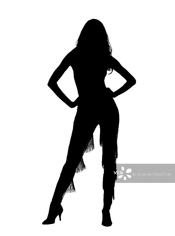 双手叉腰的筒仓正面图片素材