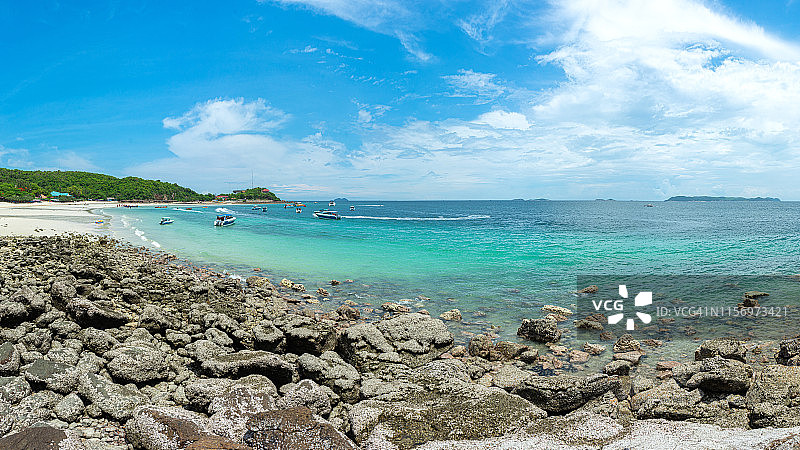 泰国芭堤雅附近的阁兰岛田园海滩图片素材