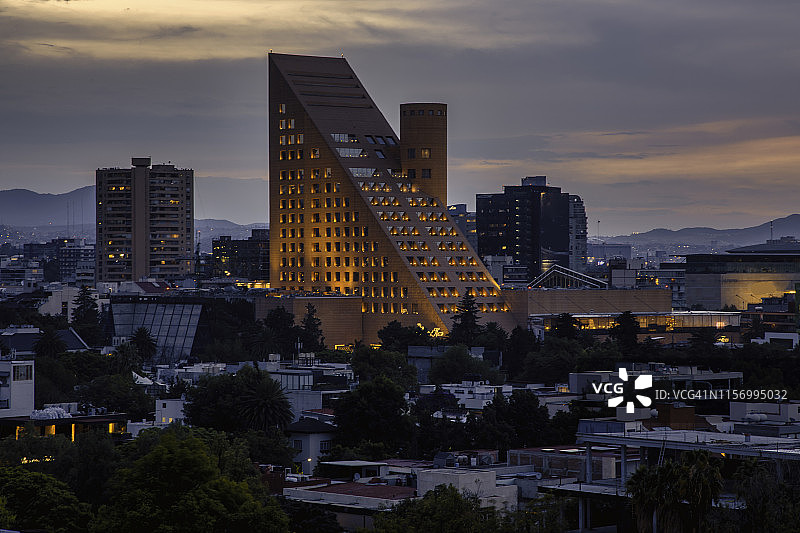 墨西哥城市天际线日落图片素材