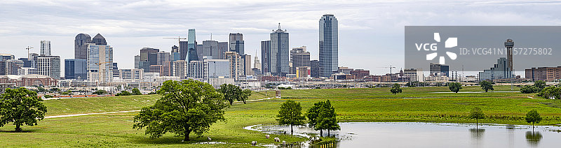 暴雨后的达拉斯图片素材