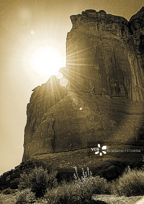 峡谷地迷宫峡谷日落时的峡谷壁，犹他州摩押图片素材