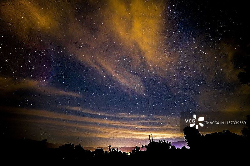 加利福尼亚州奥海市的星夜图片素材