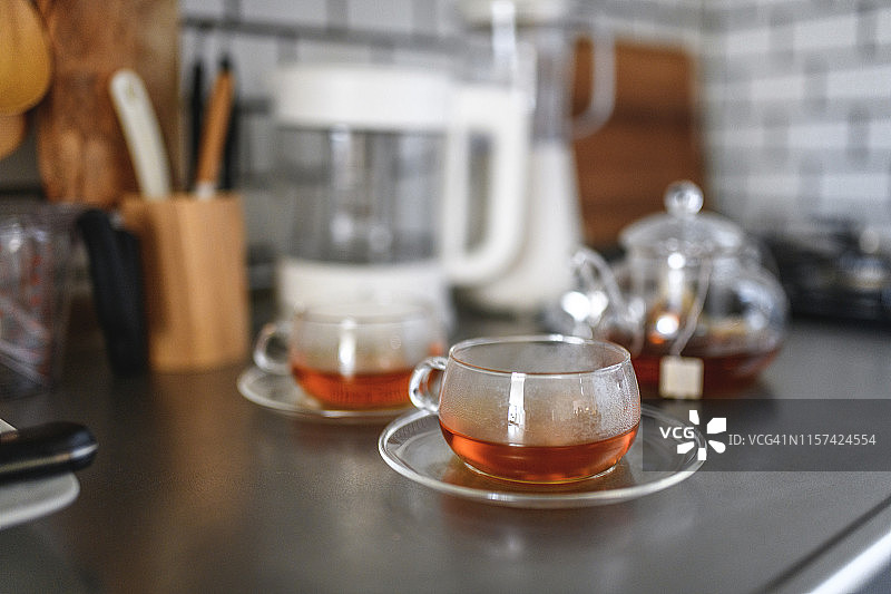 家庭厨房与下午茶准备图片素材