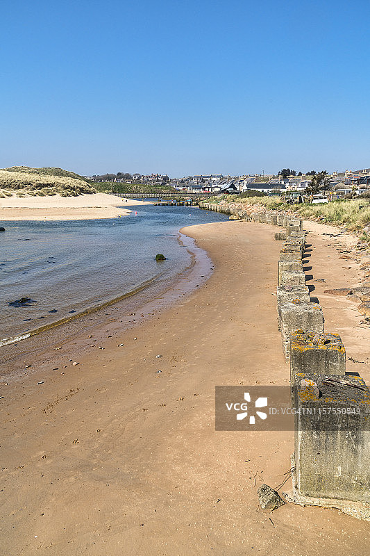 苏格兰阿伯丁附近克鲁登湾的沙质河口图片素材