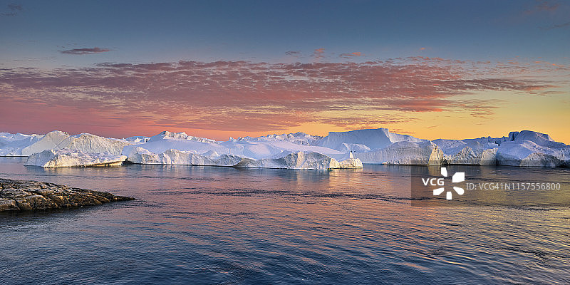 格陵兰岛伊卢利萨特冰山图片素材