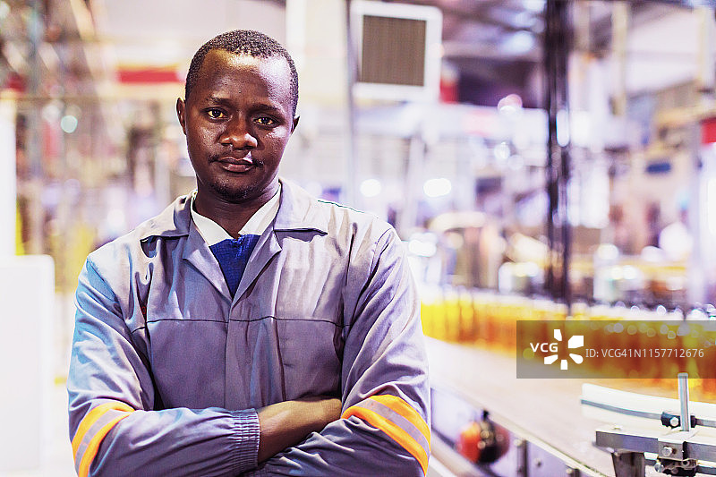 工厂工人肖像图片素材