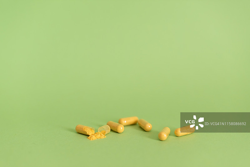 药物减肥概念：健康风险图片素材