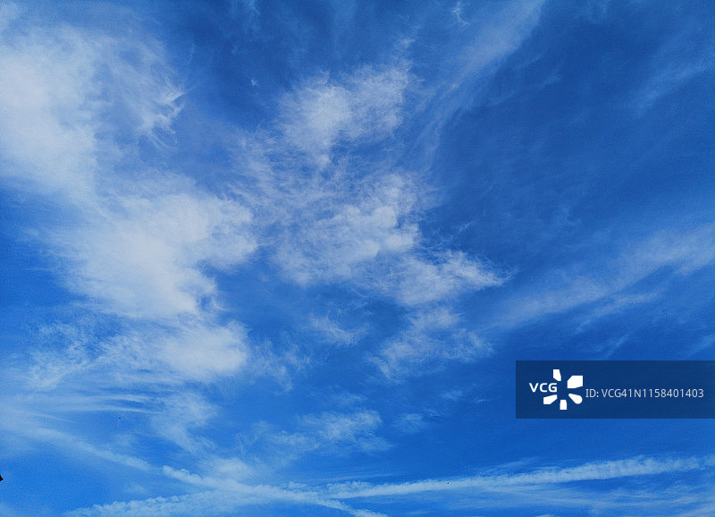 蓝天白云的自然景观图片素材