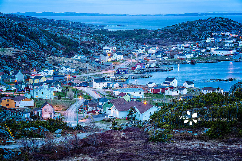 加拿大纽芬兰和拉布拉多福戈岛福戈镇暮色图片素材