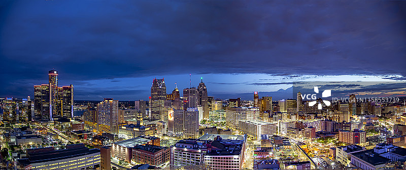 底特律蓝色时段全景照片（高角度）图片素材