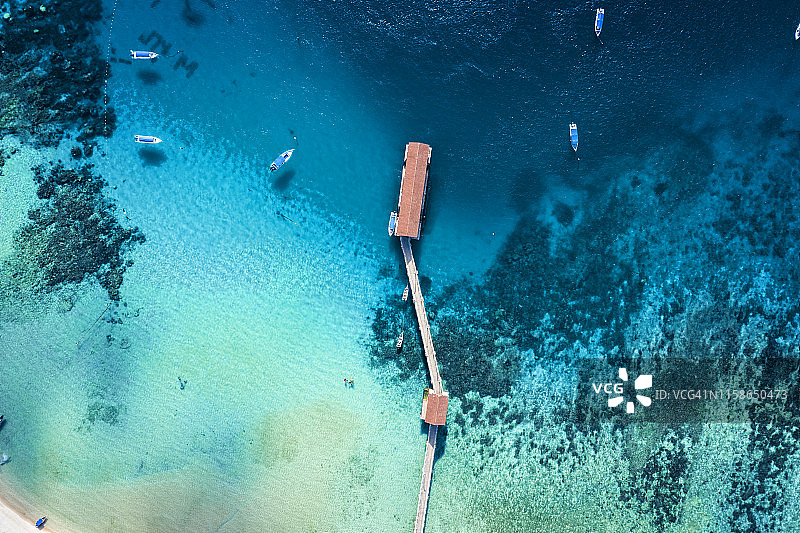 刁曼岛码头鸟瞰图片素材