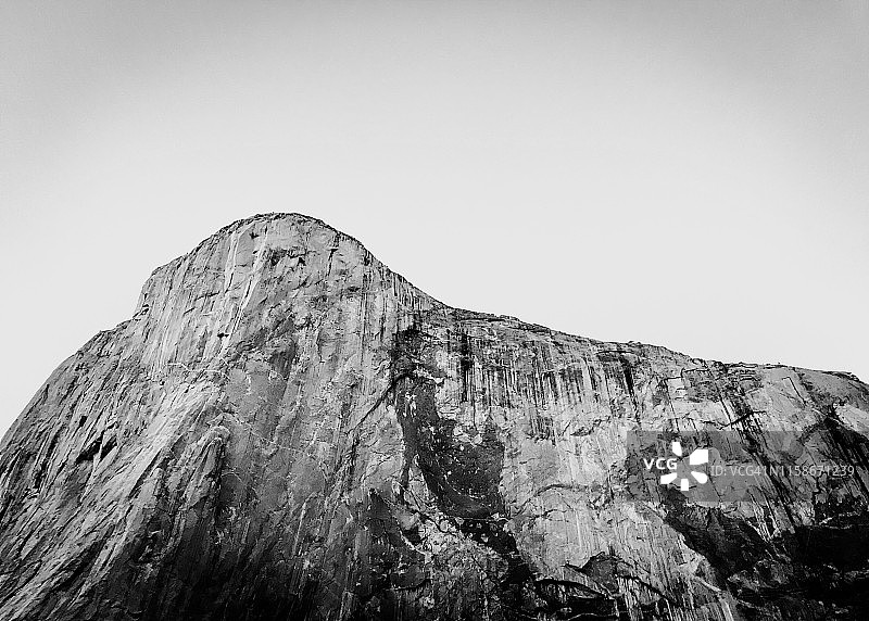 酋长岩花岗岩露头图片素材