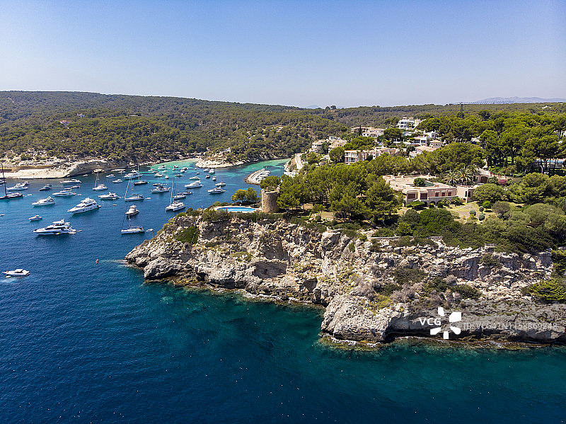 西班牙马略卡岛帕尔马：卡尔维亚地区和埃尔托罗鸟瞰图片素材