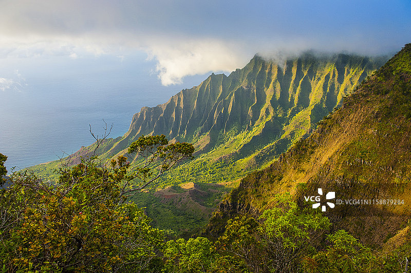 美国夏威夷可可州立公园卡拉劳观景点那帕利海岸图片素材