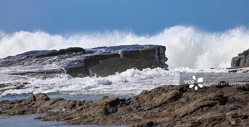 巨浪图片素材
