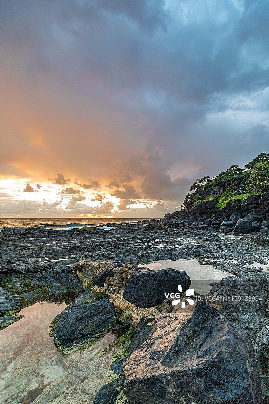 黄金海岸鲷鱼岩的日出（澳大利亚）图片素材