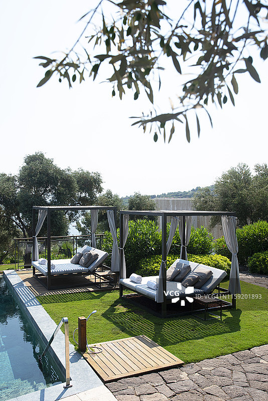 热带海滨浪漫凉亭图片素材