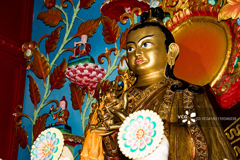 宗姆山谷拉玛冈佛教寺院图片素材