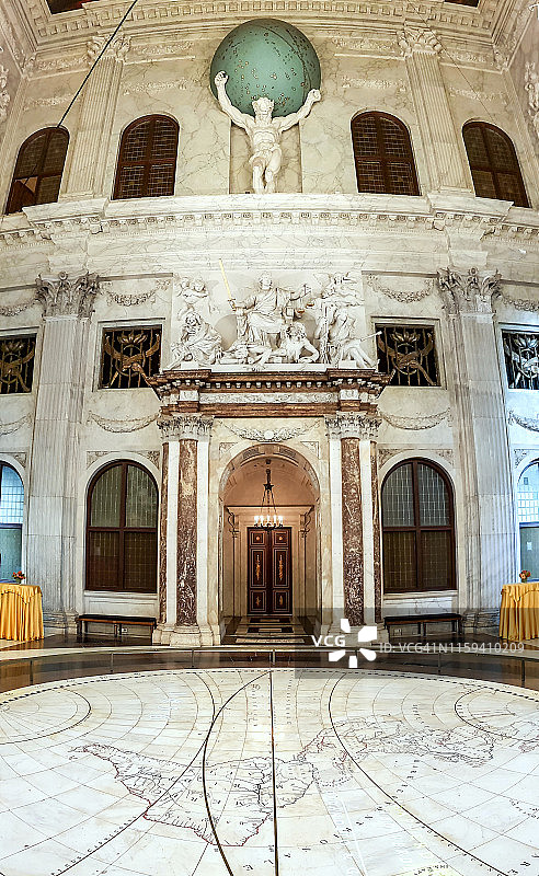 阿姆斯特丹皇宫（荷兰语：Koninklijk Paleis）的市民大厅内部图片素材