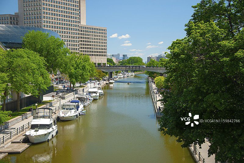 加拿大渥太华里多运河早夏景色图片素材