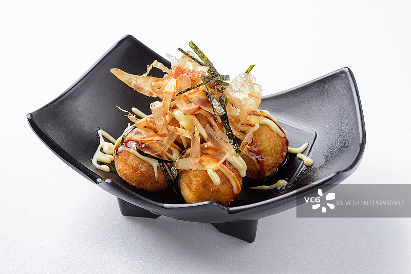 章鱼小丸子沙拉图片素材