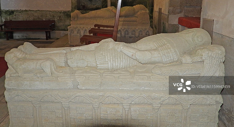 蒙费罗圣玛丽亚修道院的石棺图片素材