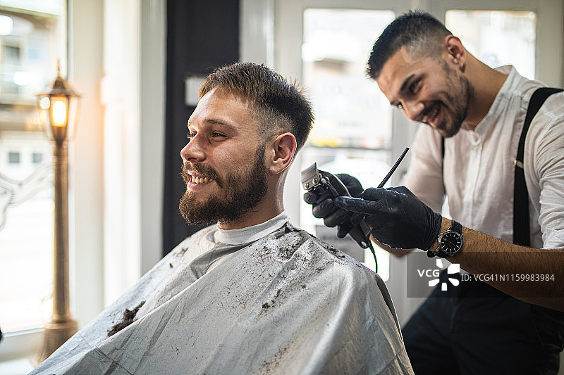 快乐的顾客会再次光临图片素材