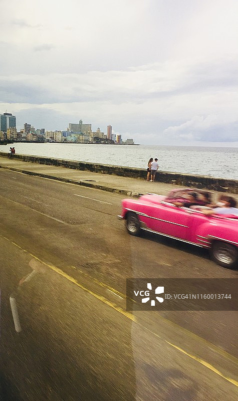 在马雷贡滨海大道巡游图片素材