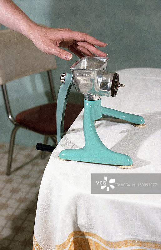 手工展示绞肉机图片素材