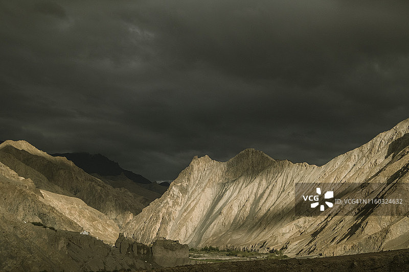 在马卡山谷图片素材