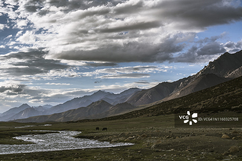 在马卡山谷图片素材