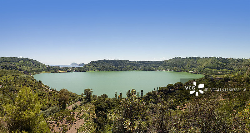 阿韦尔诺湖图片素材