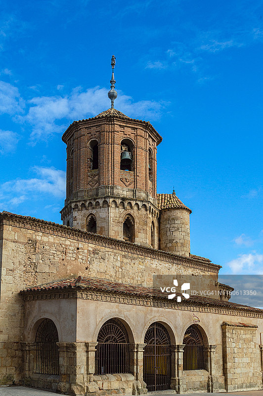 西班牙索里亚阿尔马赞圣米格尔教堂图片素材