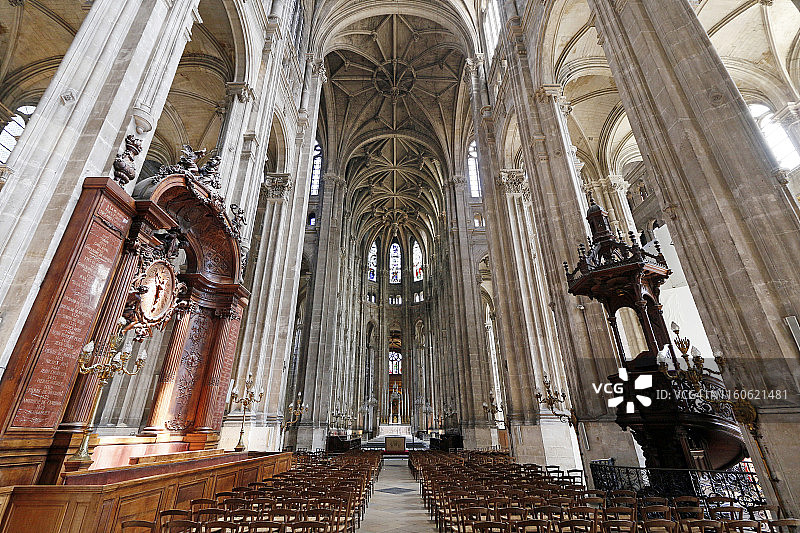 圣 Eustache 教堂内部图片素材
