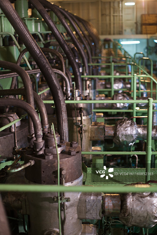 货轮发动机，红海图片素材