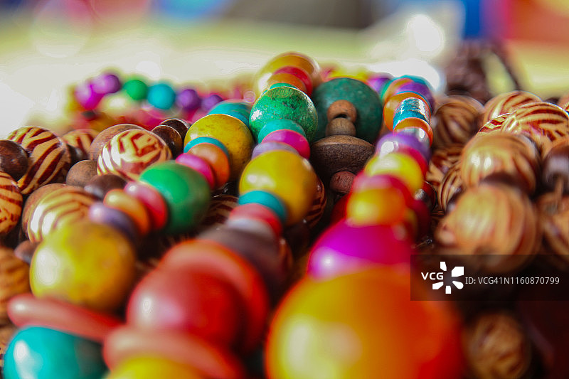 珠子项链和手镯图片素材