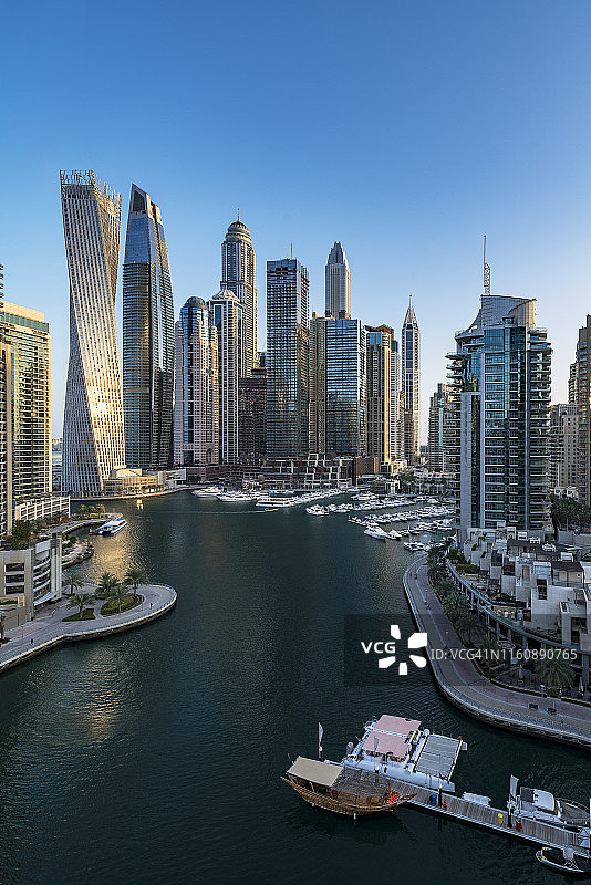 迪拜码头城市天际线图片素材