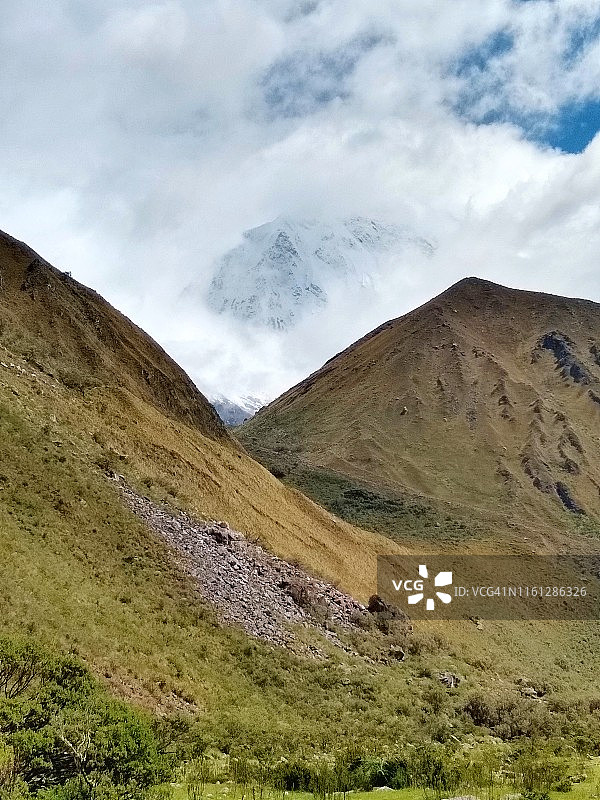 秘鲁瓦斯卡兰南峰图片素材