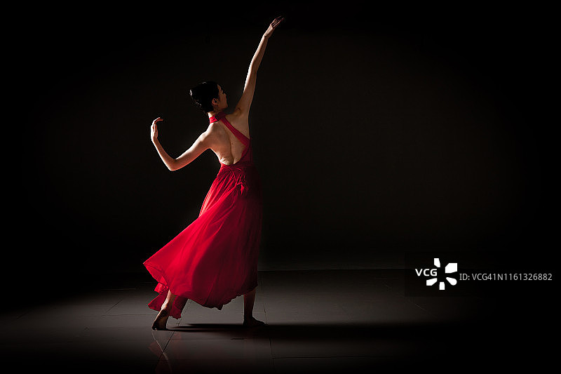 女性舞者图片素材