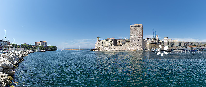 法国马赛圣让堡老码头图片素材